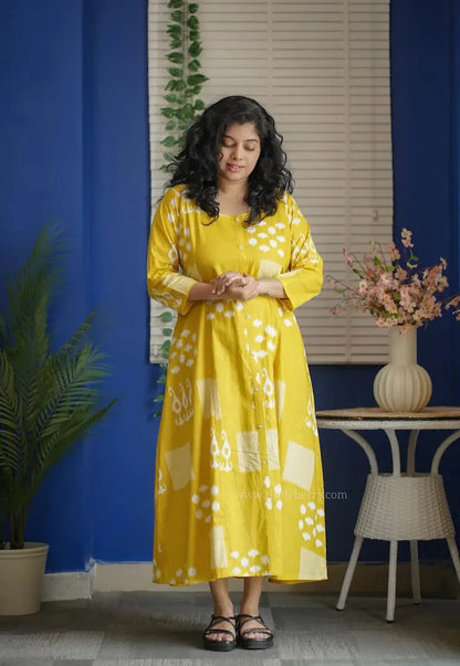 Augusta Bumble Yellow Cotton Aline Dress