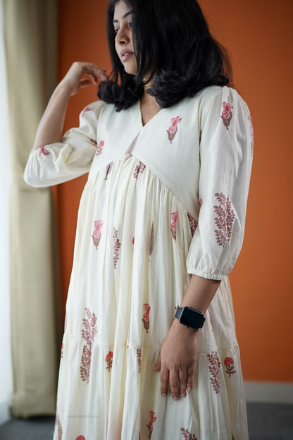 Jundaze White Cotton tier Dress