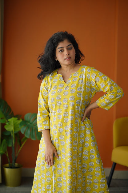 Ammayi Yellow motif A-line co-ord set