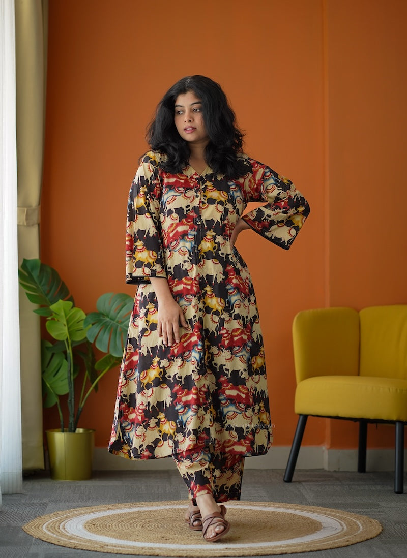 ammayi desi black co-ord set